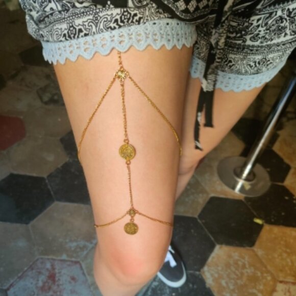 Sz Small Gold Coin Medallion Pendant Multi-Layered Leg Chain Body Jewelry - Picture 3 of 6